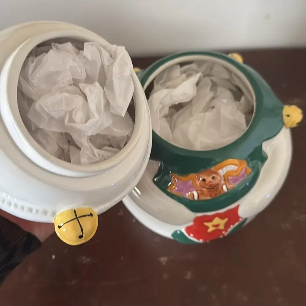 Hallmark | Snowman Cookie Jar- 2 Piece Set NWOT